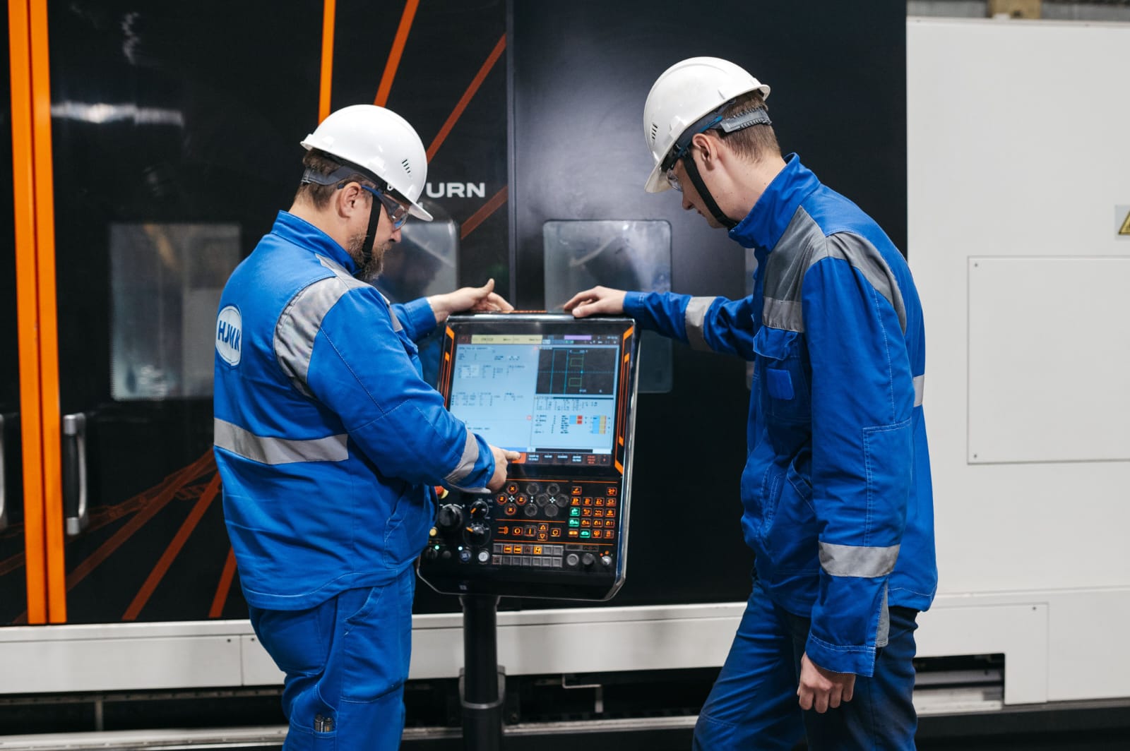 PLC automatización sector autopartista exportación